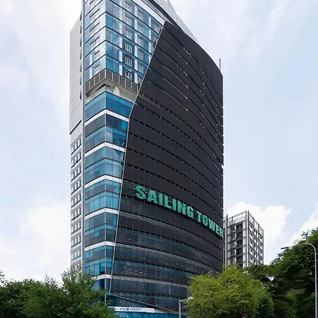Amy Sailing Towerアパートホテル
